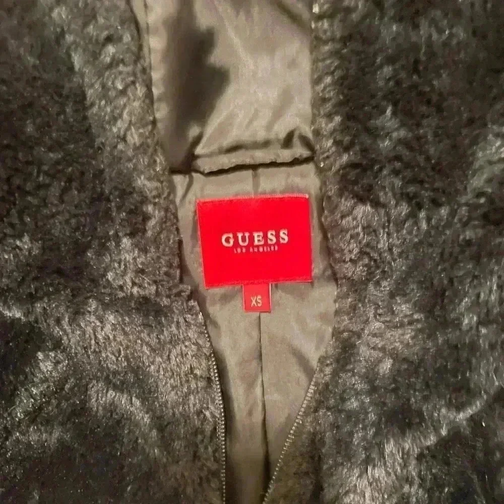 Guess jacket - Picture 2 of 2